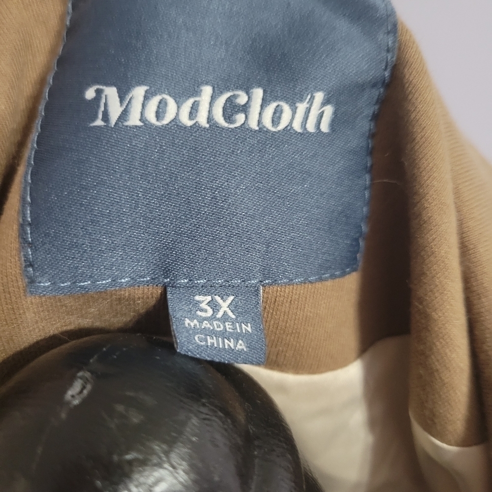 - MODCLOTH Tan Jacket - Picture 3 of 3
